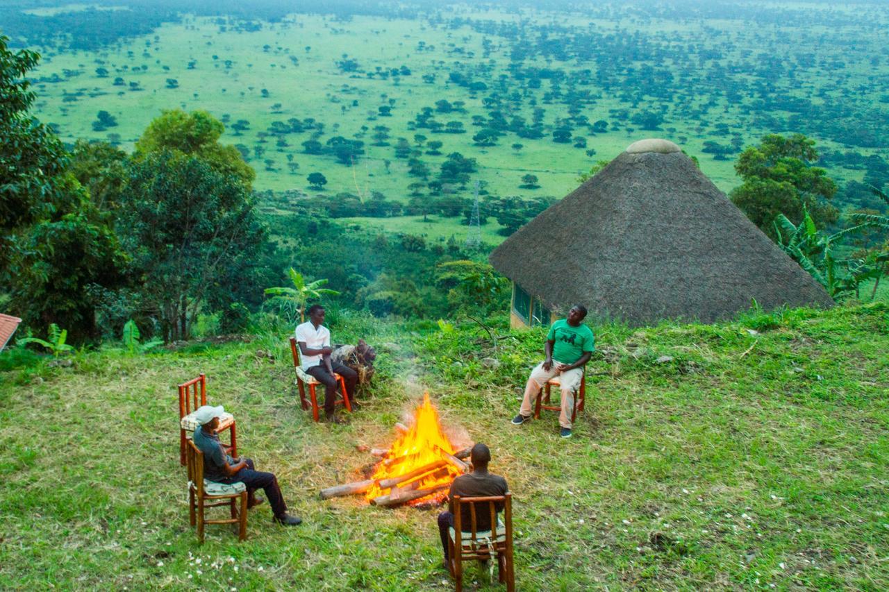 Queen Elizabeth Pvt Lodge Kichwamba Luaran gambar