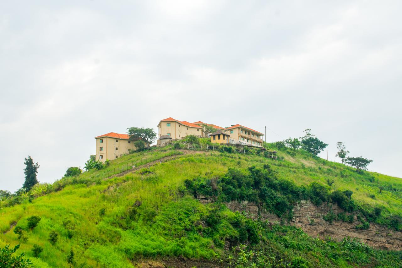 Queen Elizabeth Pvt Lodge Kichwamba Luaran gambar