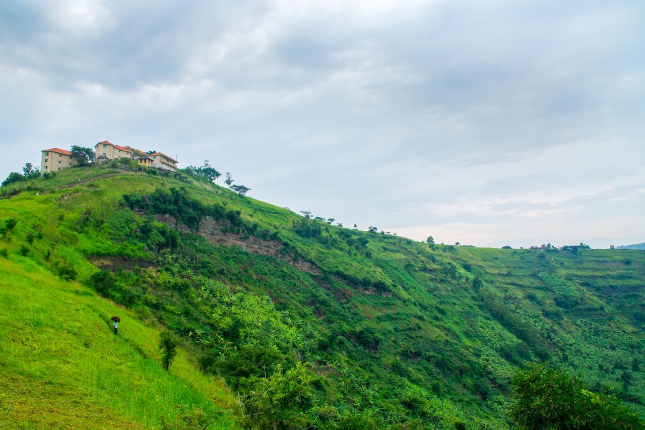 Queen Elizabeth Pvt Lodge Kichwamba Luaran gambar