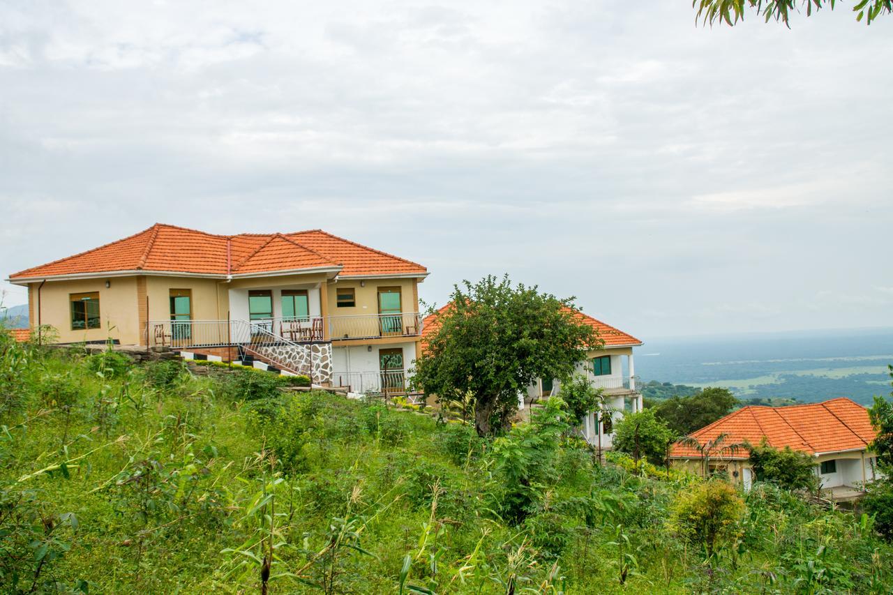 Queen Elizabeth Pvt Lodge Kichwamba Luaran gambar